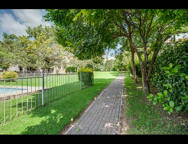 2 BEDROOM APARTMENT FOR SALE IN BEVERLEY